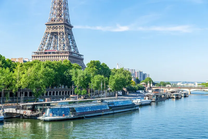 Paris signature - Port de la Bourdonnais - Paris 7e